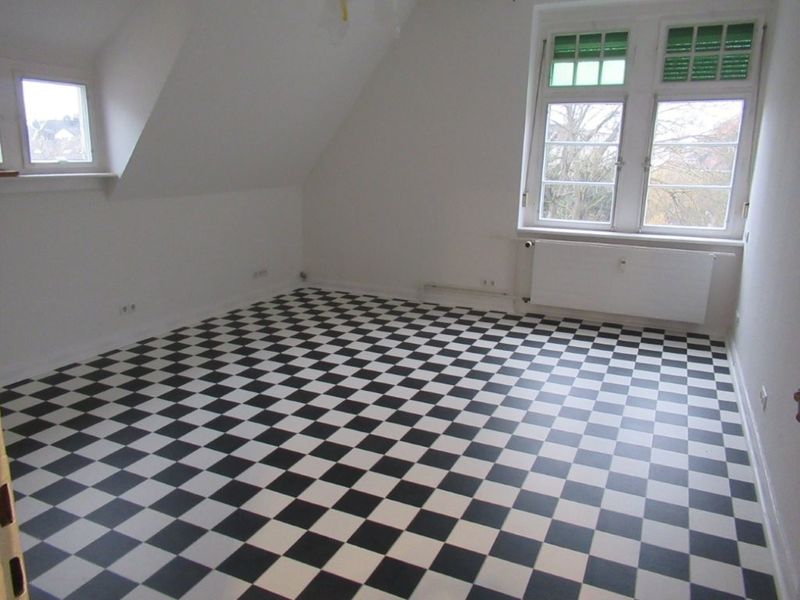 Renovierte, individuelle 5-Zi-Wohnung in Jugendstilhaus in der beliebten Parkstraße in 65549 Limburg